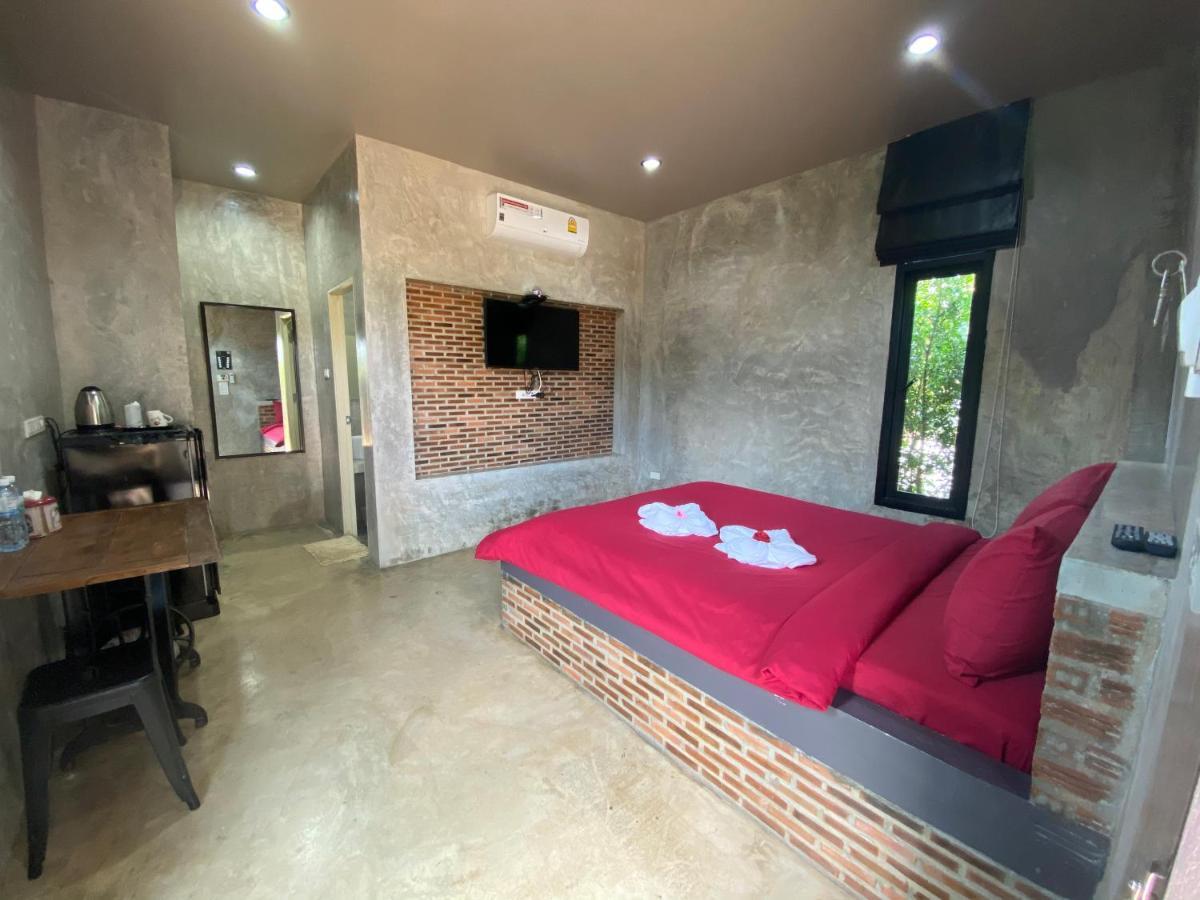 The Loft House Sakaeo Hotel Watthana Nakhon Ngoại thất bức ảnh