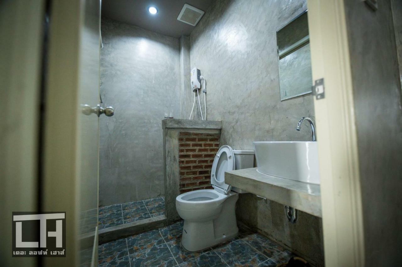 The Loft House Sakaeo Hotel Watthana Nakhon Ngoại thất bức ảnh